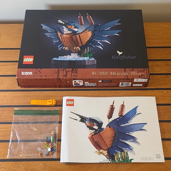 LEGO Kingfisher Bird Set - 10331 - Picture 5 of 9
